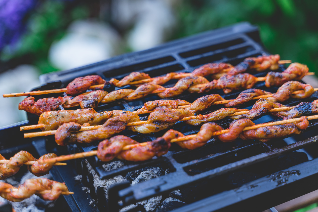Vegane Grillfackeln (Closeup)